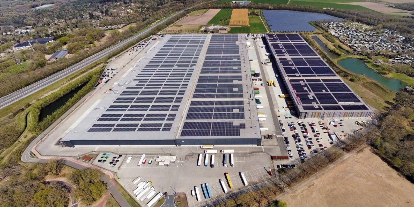 Warehouses & Logistics Hubs